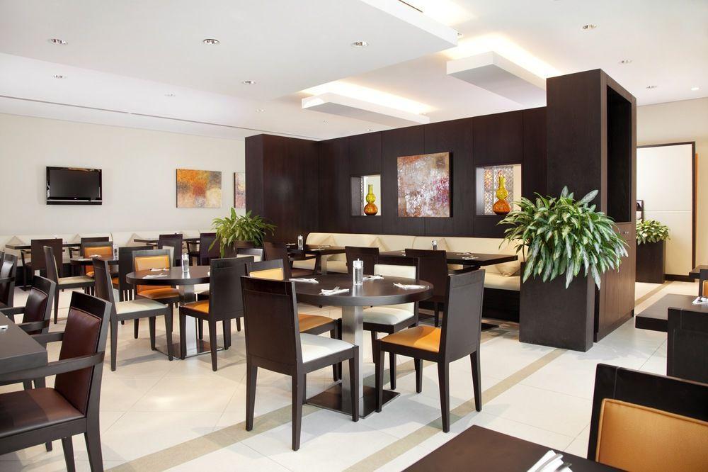 Holiday Inn Express Dubai Safa Park, An Ihg Hotel Exterior foto